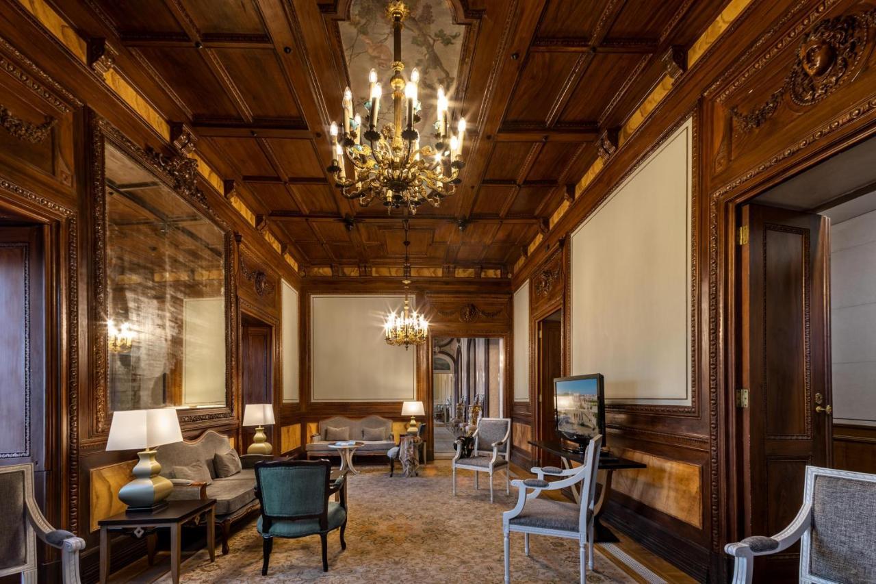Pousada Palacio De Estoi - Small Luxury Hotels Of The World Exterior photo The West Corridor