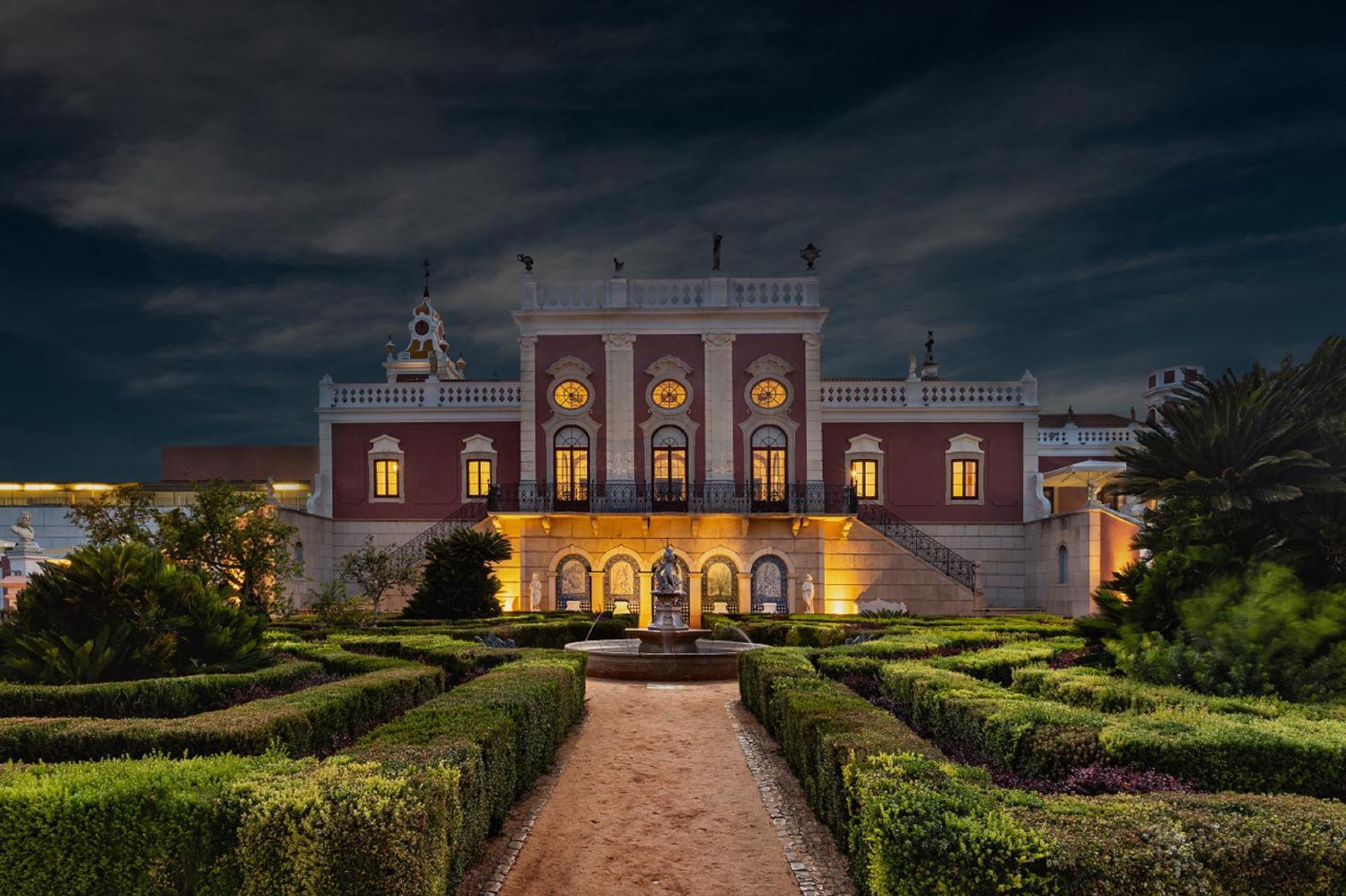 Pousada Palacio De Estoi - Small Luxury Hotels Of The World Exterior photo The Palace of the Dukes of Medinaceli