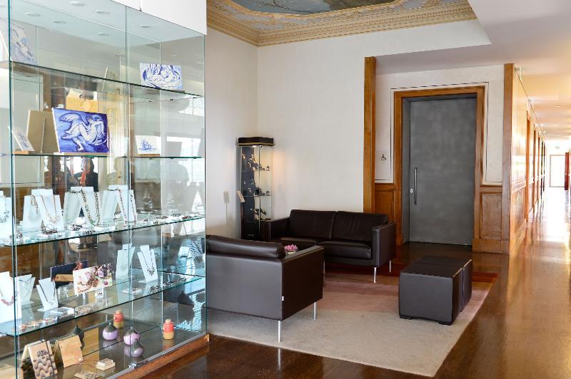 Pousada Palacio De Estoi - Small Luxury Hotels Of The World Exterior photo The interior of the museum